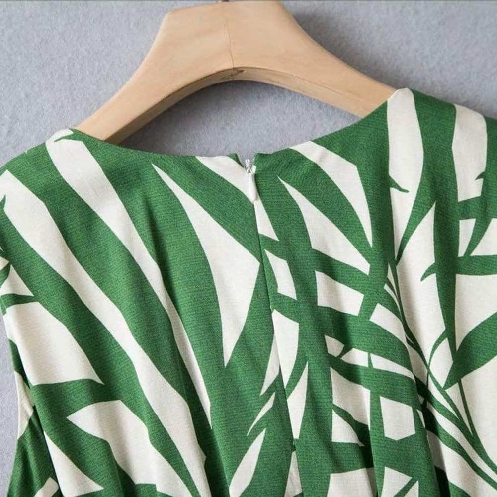 Kate Spade Palm Fronds Amelia Sz 12 Skater Dress Green Sleeveless V-Neck Pleated - Picture 5 of 11